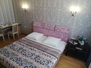Мини-отель Mini-Hotel Sultan Нур-Султан Большой двухместный номер с 1 кроватью или 2 отдельными кроватями-11
